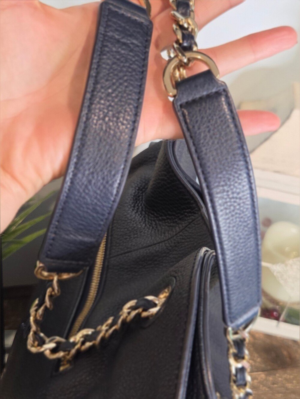Tory Burch Navy Pebbled Leather Chain-Handle Tote with Wallet & Dustbag. - Picture 8 of 16